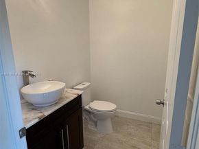 4157 NE 14th St, Homestead FL 33033