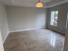 4157 NE 14th St, Homestead FL 33033