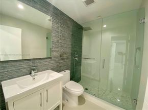 1321 Garfield St, Hollywood FL 33019