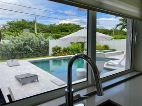 1321 Garfield St, Hollywood FL 33019