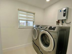 1321 Garfield St, Hollywood FL 33019