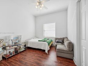 4864 Tropicana Ave, Cooper City FL 33330