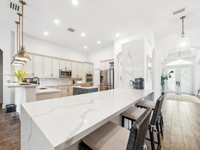 4864 Tropicana Ave, Cooper City FL 33330