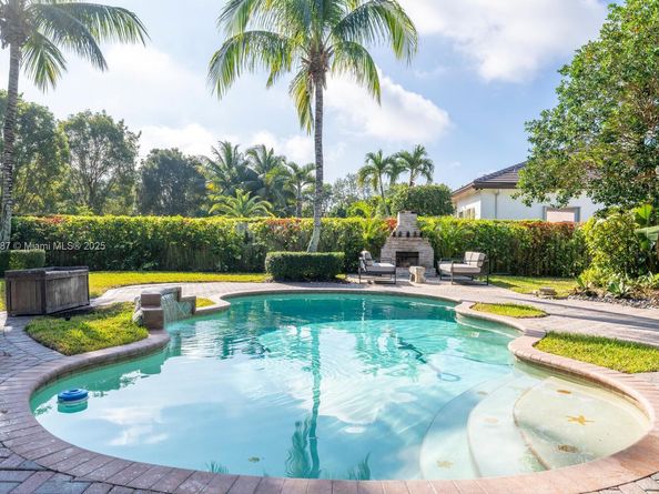 4864 Tropicana Ave, Cooper City FL 33330