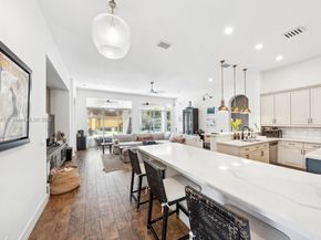 4864 Tropicana Ave, Cooper City FL 33330