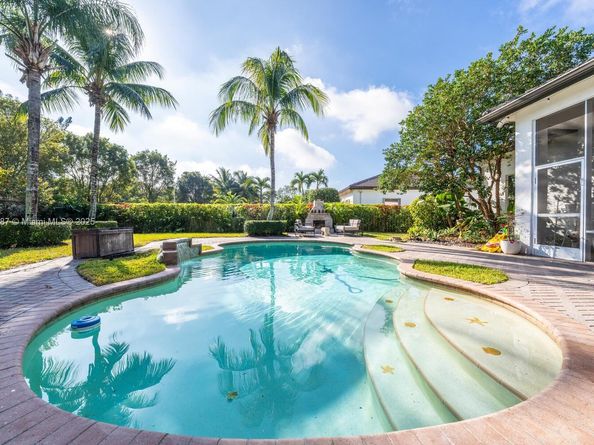 4864 Tropicana Ave, Cooper City FL 33330