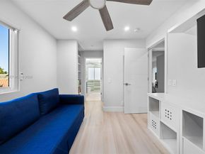 1828 Aspen Ln, Weston FL 33327