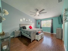 940 SW 177th Way, Pembroke Pines FL 33029