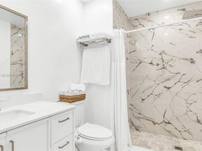 781 NE 162nd St, Miami FL 33162