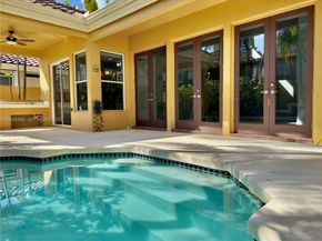 3728 NE 208th Ter, Aventura FL 33180