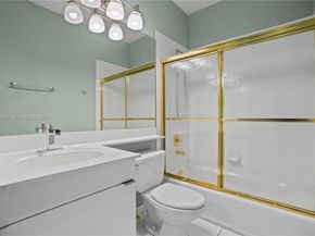 3728 NE 208th Ter, Aventura FL 33180