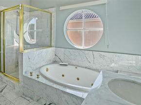 3728 NE 208th Ter, Aventura FL 33180