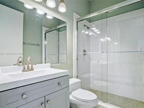 3728 NE 208th Ter, Aventura FL 33180