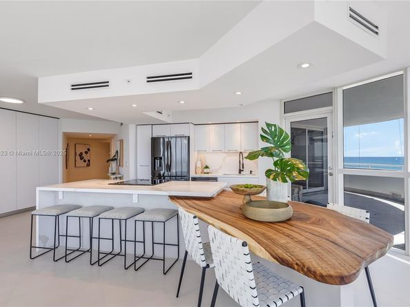6301 Collins Ave 1405, Miami Beach FL 33141