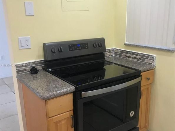 1145 Normandy Dr 304, Miami Beach FL 33141