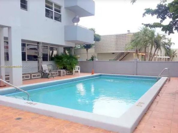 1145 Normandy Dr 304, Miami Beach FL 33141