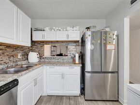 4650 Washington St 209, Hollywood FL 33021