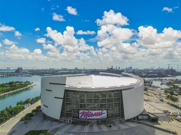 159 NE 6th St 3601, Miami FL 33132