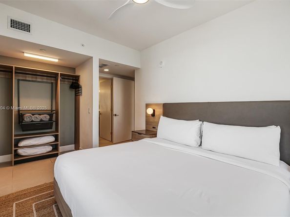 159 NE 6th St 3601, Miami FL 33132