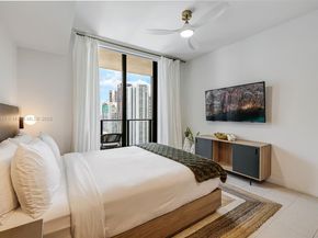 159 NE 6th St 3601, Miami FL 33132
