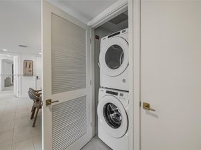 159 NE 6th St 3601, Miami FL 33132
