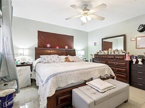 550 NE 173rd St, North Miami Beach FL 33162