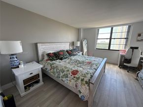 2333 Brickell Ave 1616, Miami FL 33129