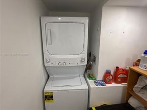 2333 Brickell Ave 1616, Miami FL 33129