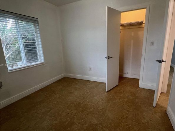 14721 Pierce St, Miami FL 33176