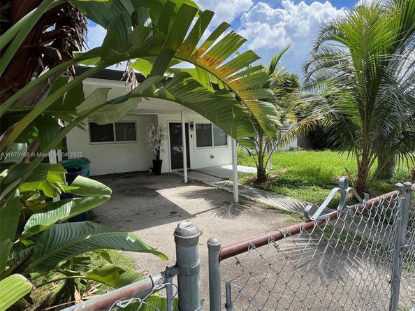 14721 Pierce St, Miami FL 33176