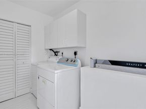 6644 NW 107th PL, Doral FL 33178