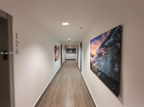 335 Ocean Dr 215, Miami Beach FL 33139