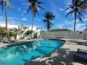 335 Ocean Dr 215, Miami Beach FL 33139