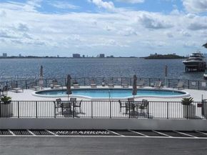 11930 N Bayshore Dr 1103, North Miami FL 33181