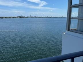 11930 N Bayshore Dr 1103, North Miami FL 33181