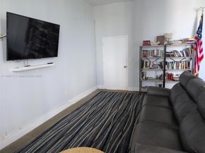 11930 N Bayshore Dr 1103, North Miami FL 33181