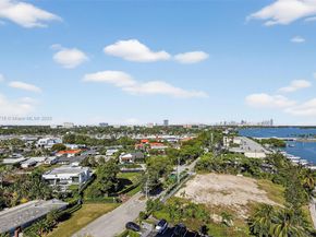 11930 N Bayshore Dr 1103, North Miami FL 33181