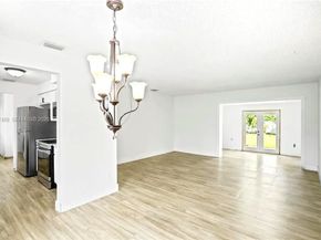 4331 NW 185th St, Miami Gardens FL 33055