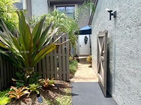 11245 SW 111th St, Miami FL 33176