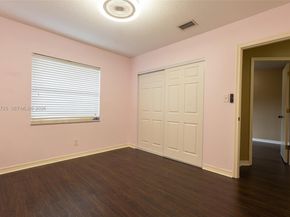 11245 SW 111th St, Miami FL 33176