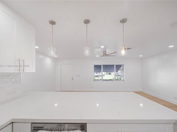 2106 Alfred Dr, Boynton Beach FL 33426