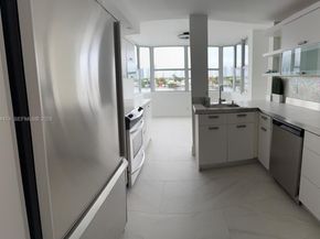 16570 NE 26th Ave 5G BOAT SLIP INCLUDED, North Miami Beach FL 33160