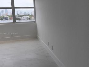 16570 NE 26th Ave 5G BOAT SLIP INCLUDED, North Miami Beach FL 33160