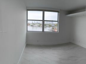 16570 NE 26th Ave 5G BOAT SLIP INCLUDED, North Miami Beach FL 33160