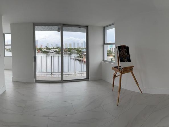 16570 NE 26th Ave 5G BOAT SLIP INCLUDED, North Miami Beach FL 33160