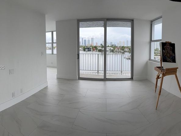 16570 NE 26th Ave 5G BOAT SLIP INCLUDED, North Miami Beach FL 33160