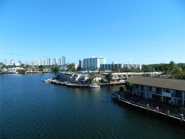 16570 NE 26th Ave 5G BOAT SLIP INCLUDED, North Miami Beach FL 33160