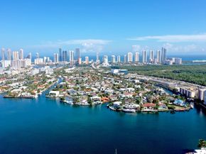 16570 NE 26th Ave 5G BOAT SLIP INCLUDED, North Miami Beach FL 33160