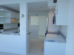 16570 NE 26th Ave 5G BOAT SLIP INCLUDED, North Miami Beach FL 33160