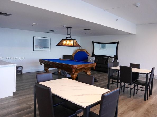 16570 NE 26th Ave 5G BOAT SLIP INCLUDED, North Miami Beach FL 33160